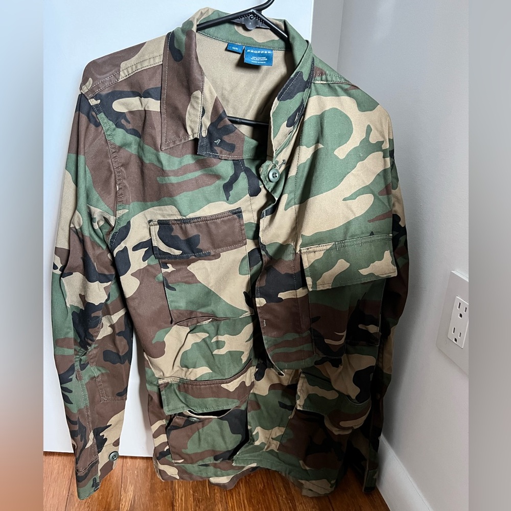 Propper Camo Jacket, Men’s Medium (fits big)